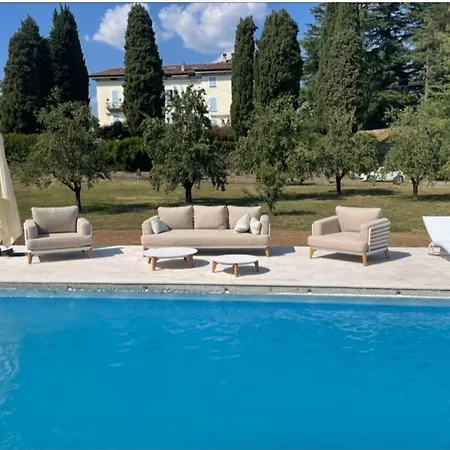 Lusso Con Piscina Tra Milano E